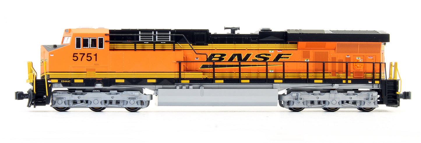 Pre-Owned 176-8924 ES44AC BNSF #5751 Diesel Locomotive