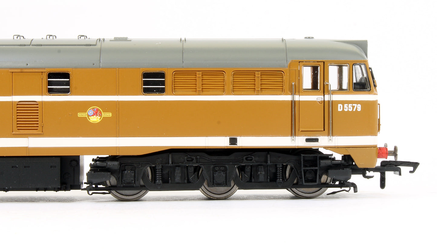 Pre-Owned R3674 BR Class 31 'Golden Ochre' D5579 Diesel Locomotive (Limited Edition)