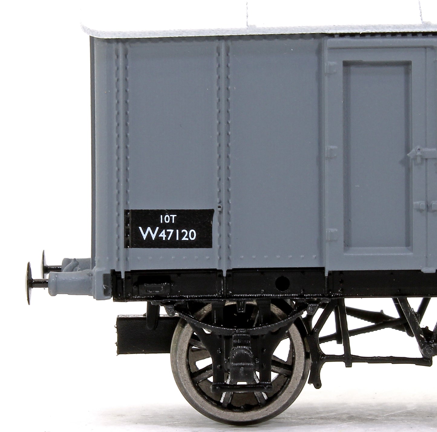 Iron Mink Van in BR Freight Grey No.W69552