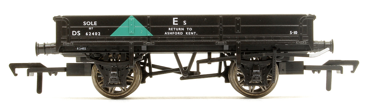 SECR Dia. 1744 2 plank No. DS62402, BR Departmental black