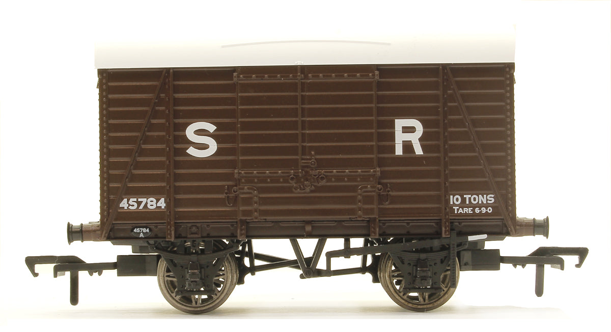 SECR Dia. 1426 Covered Van No. 45784, SR brown (early)
