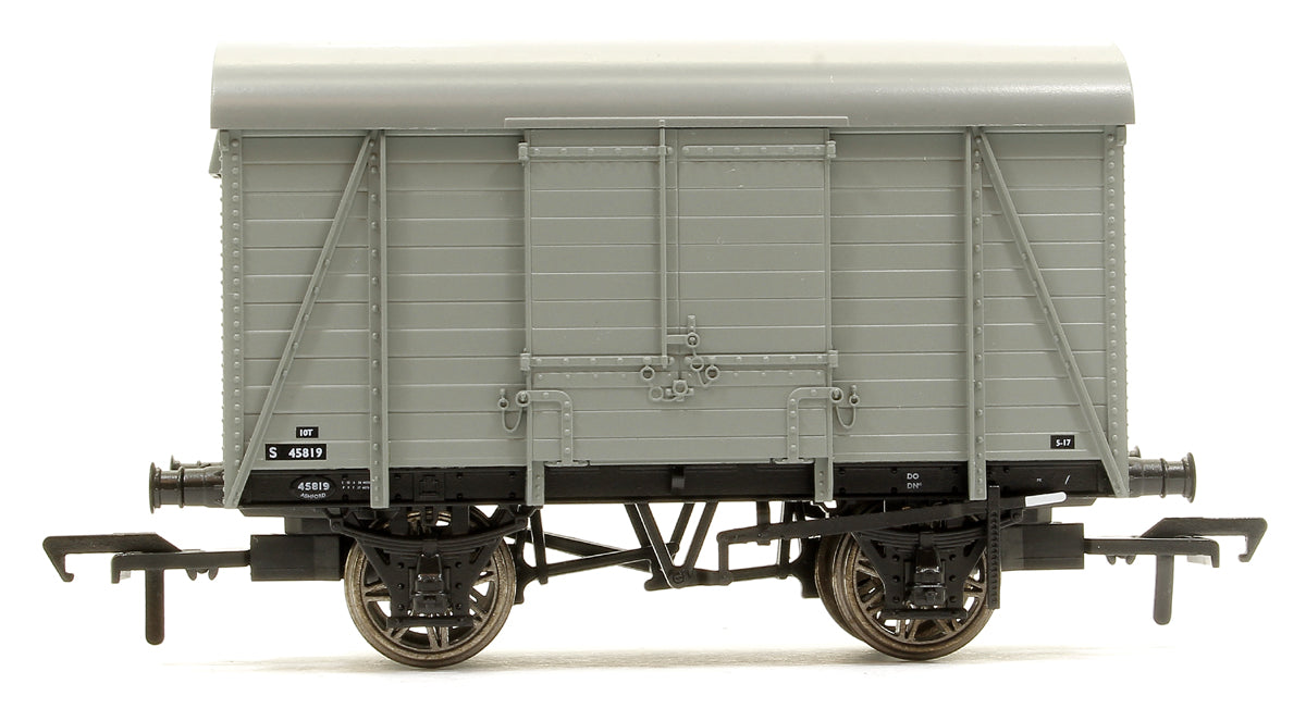 SECR Dia. 1426 Covered Van No. S45819, BR grey