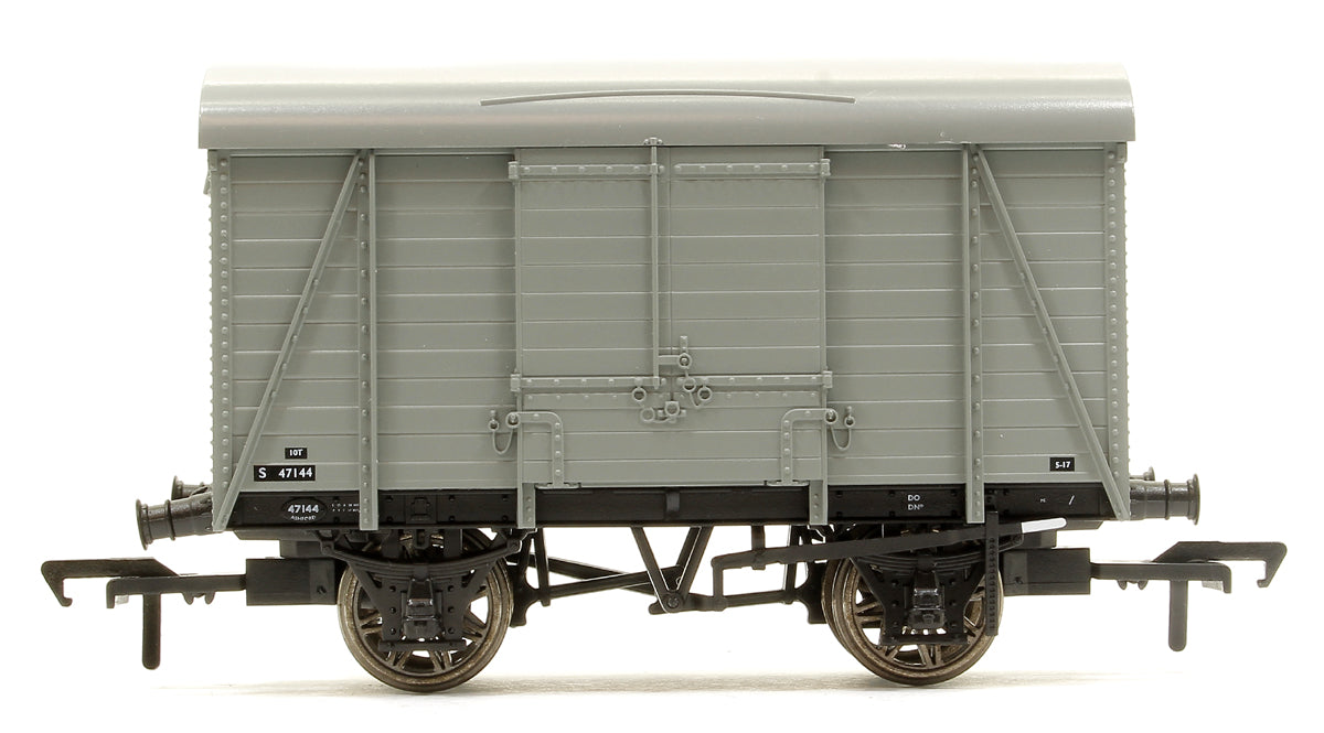 SECR Dia. 1426 Covered Van No. S47144, BR grey