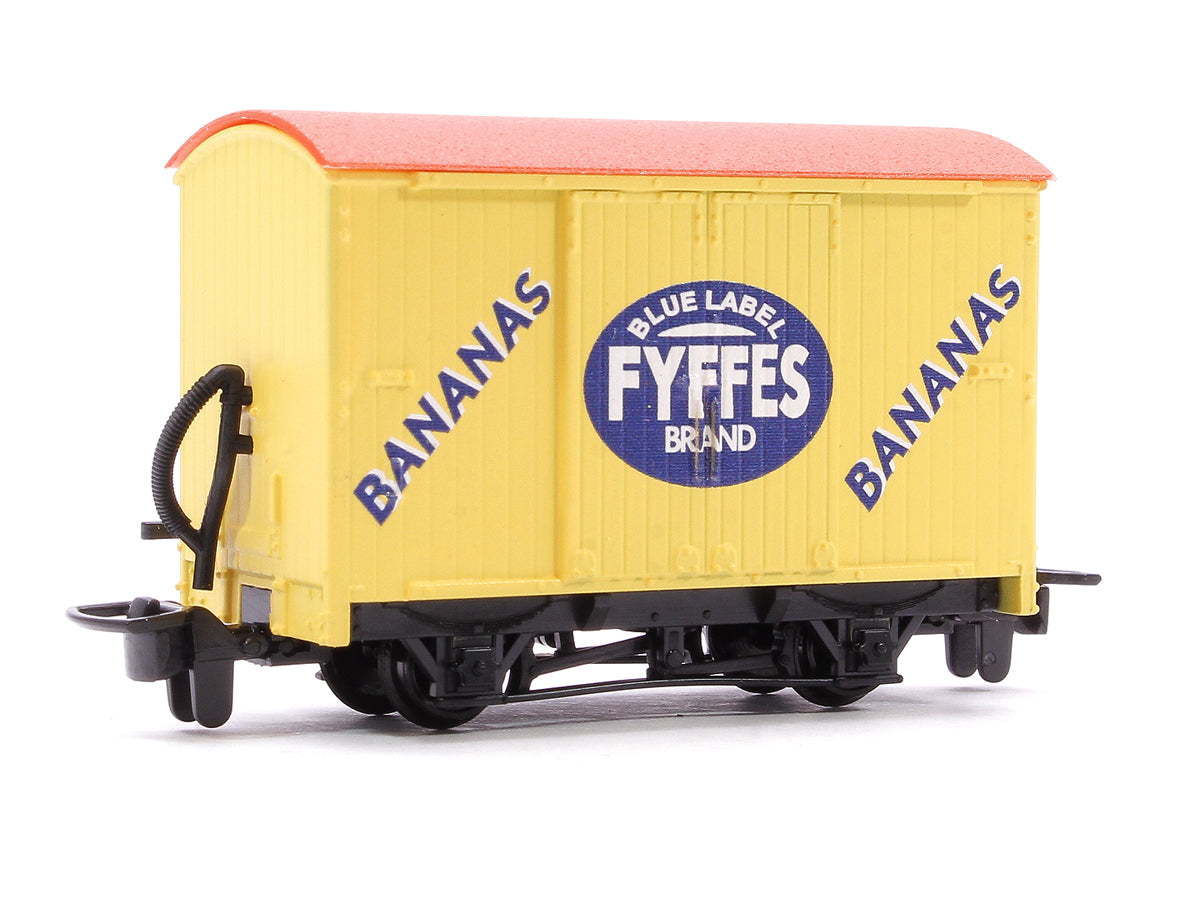 Peco GR902 G.L.T. "Fyffe's Bananas" L&B Box Van Rails of Sheffield