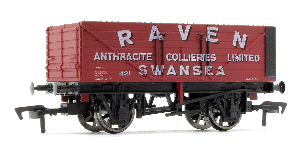 4F-071-104 Pre-Owned 7 Plank Wagon 'Raven' No.421
