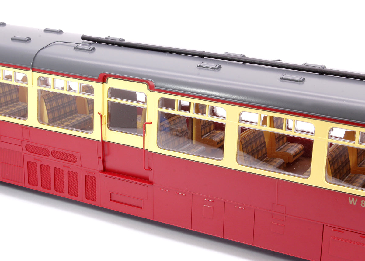 Streamlined Railcar W8W BR Lined Carmine & Cream Diesel Locomotive