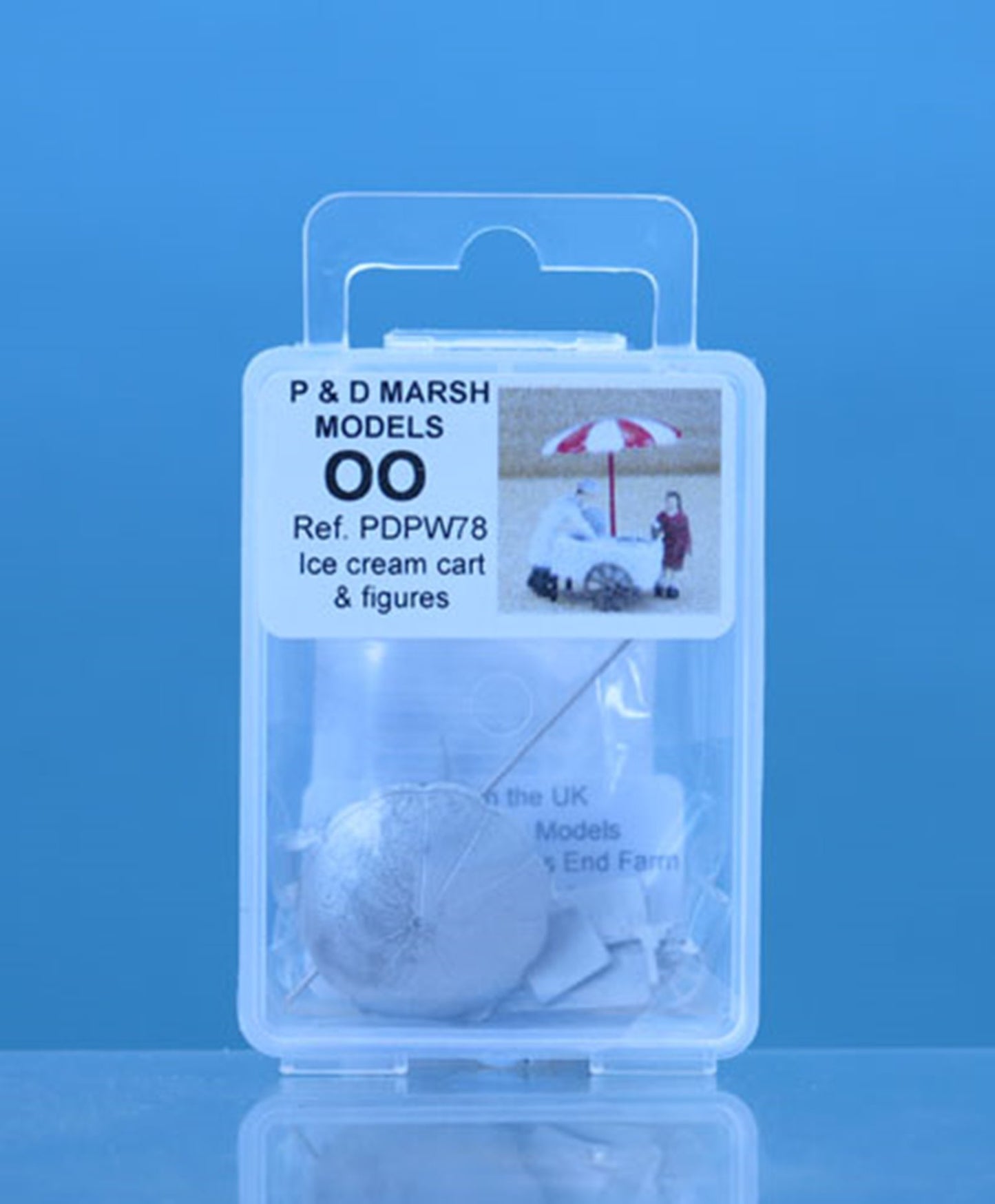 OO Gauge Ice Cream Cart & Figures - UNPAINTED