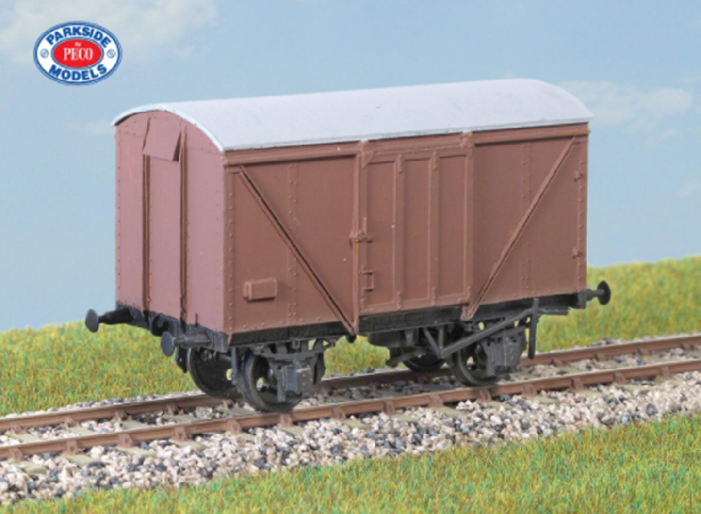 BR (LNER Design) Plywood Goods Van Kit