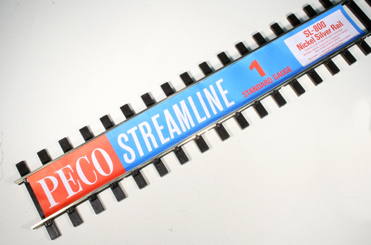 SL800 - Code 200 - N/S Wooden Sleeper Track x12