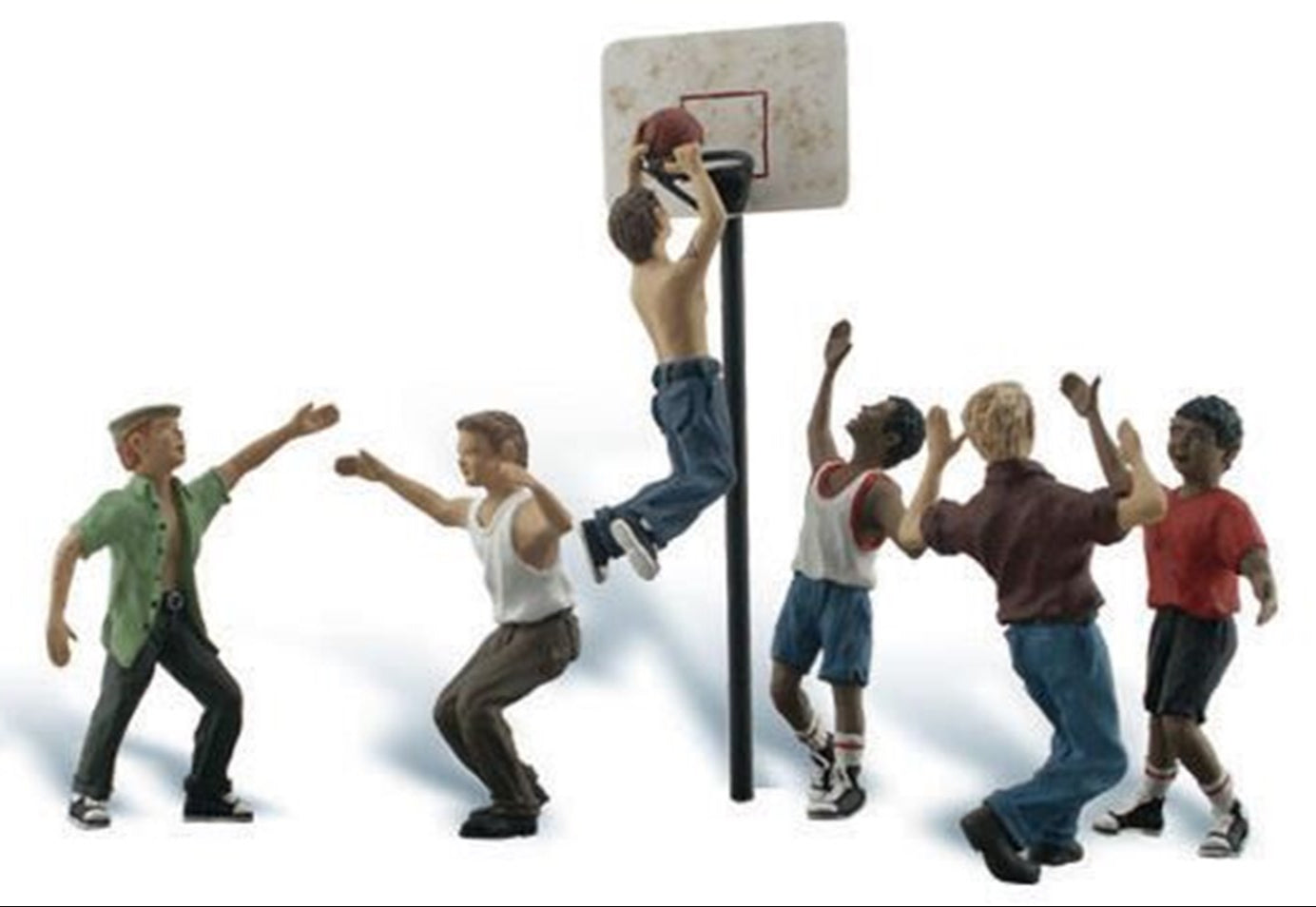 Woodland Scenics WA2207 N Gauge Figures - Shootin' Hoops