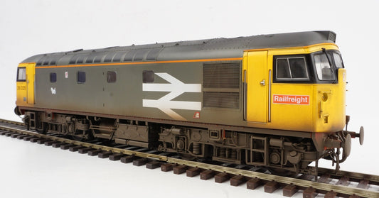 Heljan O Gauge Class 26/1