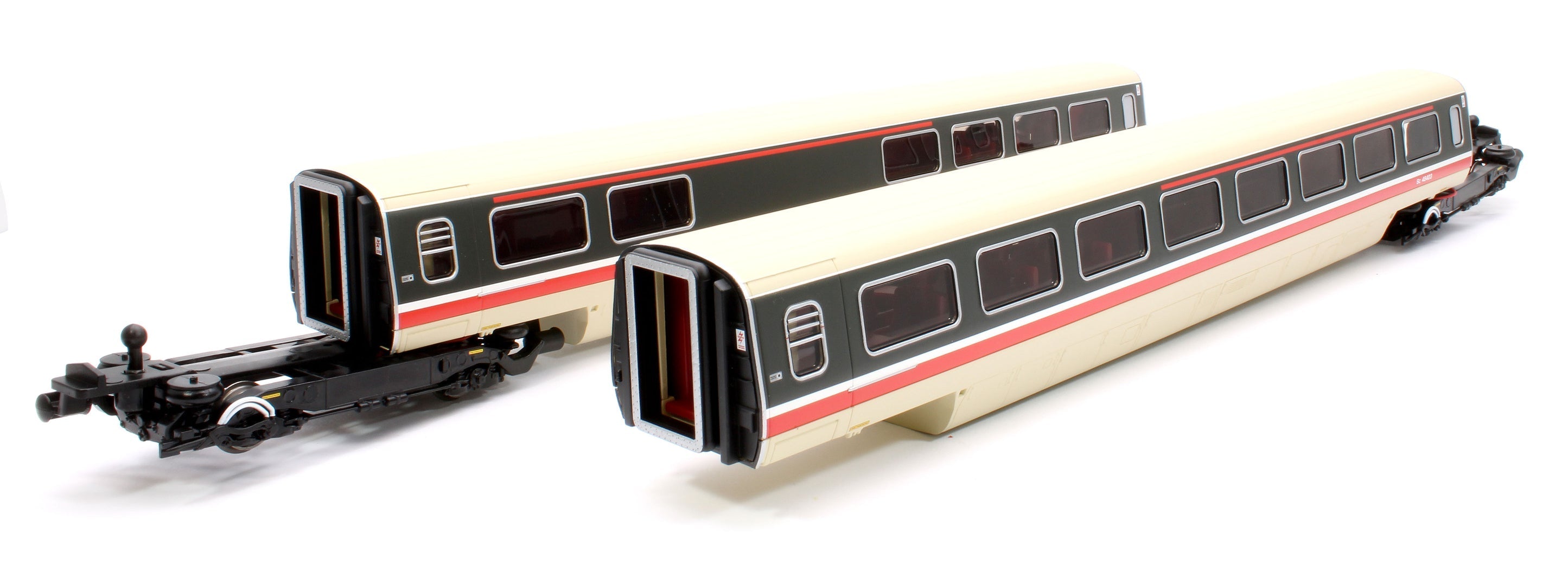 🚄 75% OFF these Hornby OO Gauge Class 370 APT Coach Packs – Rails