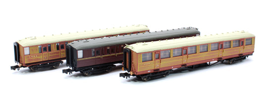 IN STOCK N Gauge Gresley Coaches