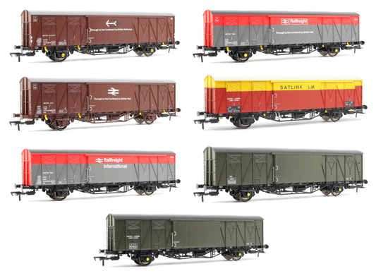 LOW STOCK Rapido's OO VIA Ferry Vans