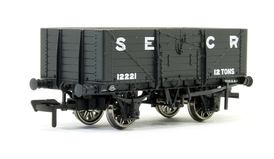 Rapido UK OO Gauge SECR 5/7 Plank Open Wagons