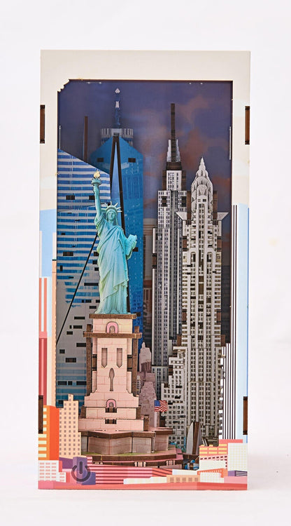 New York Tiny Adventures Book Nook Model Kit