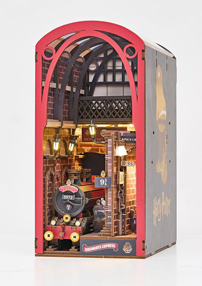 Harry Potter Hogwarts Express Tiny Adventures Model Kit