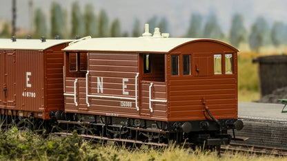 975006 GCR 15T 6w Brake - LNER Bauxite pre-1936 No.136988