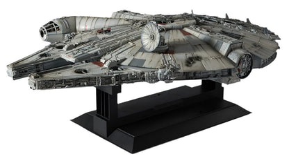 Bandai Star Wars Millennium Falcon (1:72 Scale) Model Kit