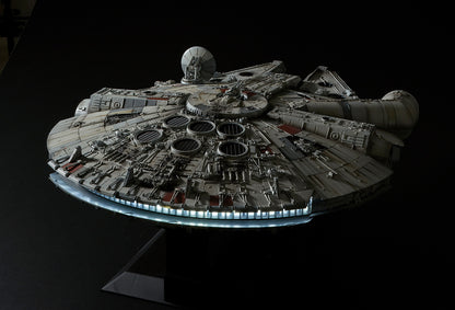 Bandai Star Wars Millennium Falcon (1:72 Scale) Model Kit