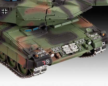 Leopard 2 A6/A6M model kit