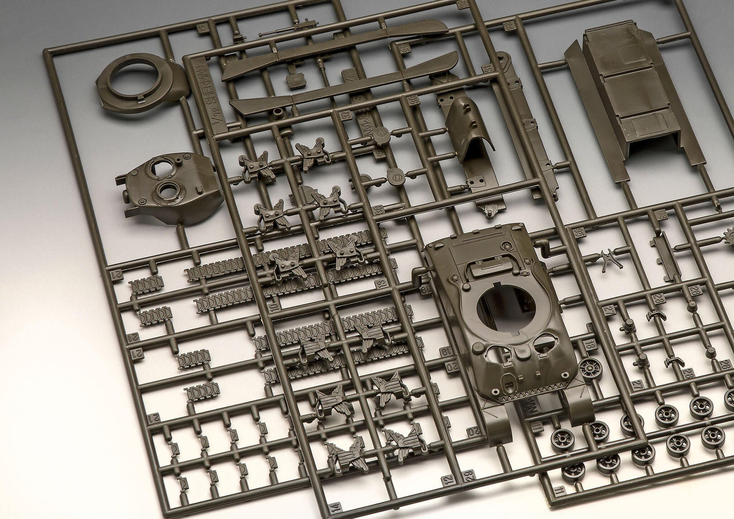 3290 Sherman M4A1 Model Kit