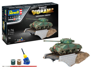 Sherman Firefly First Diorama Gift Set (1:76 Scale) Model Kit