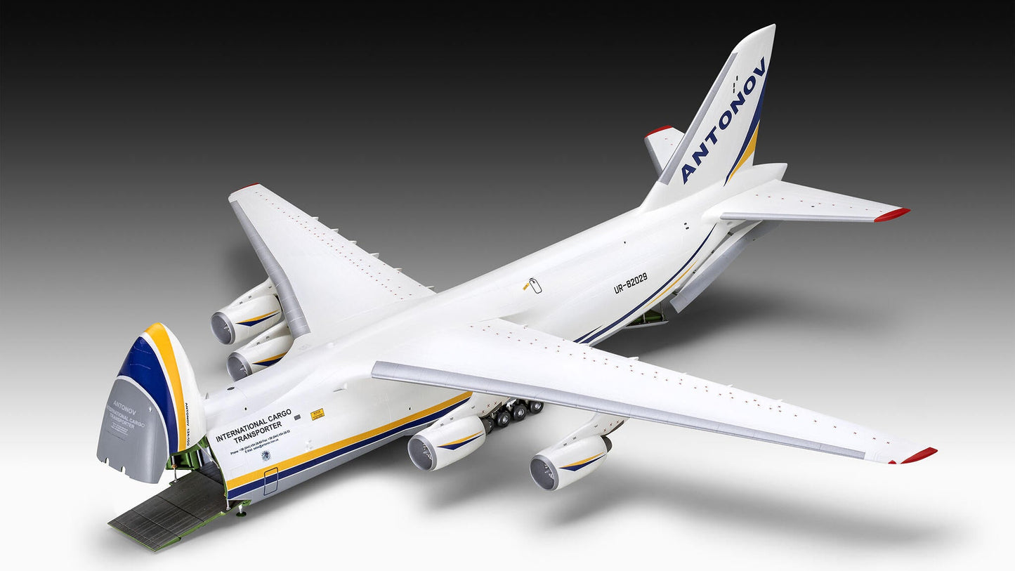 Antonov An-124 "Ruslan" Model Kit