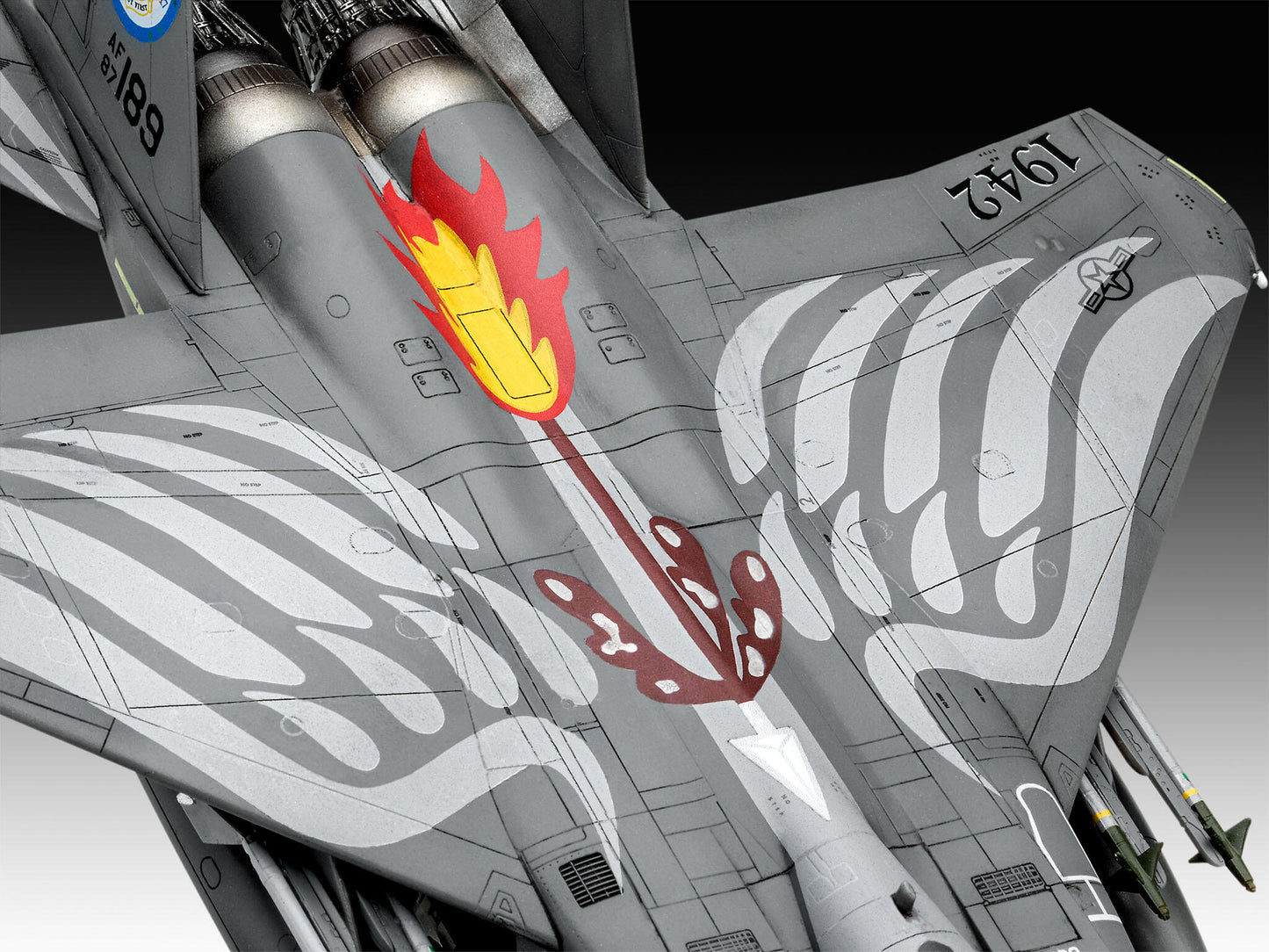 F-15E Strike Eagle model kit