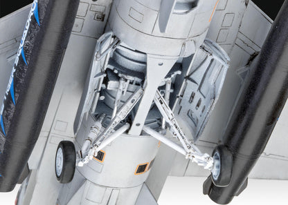 Lockheed Martin F-16D Tigermeet 2014 Model Kit