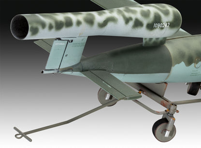 Fieseler Fi103 V-1 (1:32 Scale) Model Kit