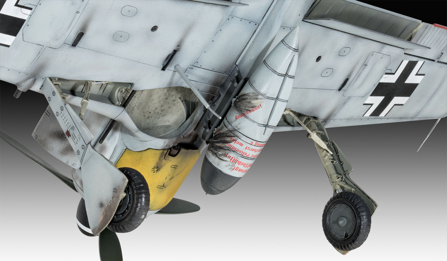 Fw190 A-8/R-2 Sturmbock (1:32 Scale) Model Kit