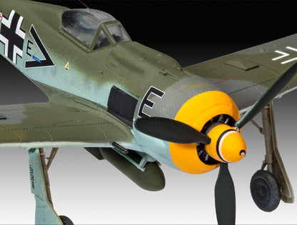 Focke Wulf Fw190 F-8 Model Kit