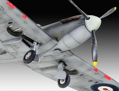 Spitfire Mk.IIa Model Kit