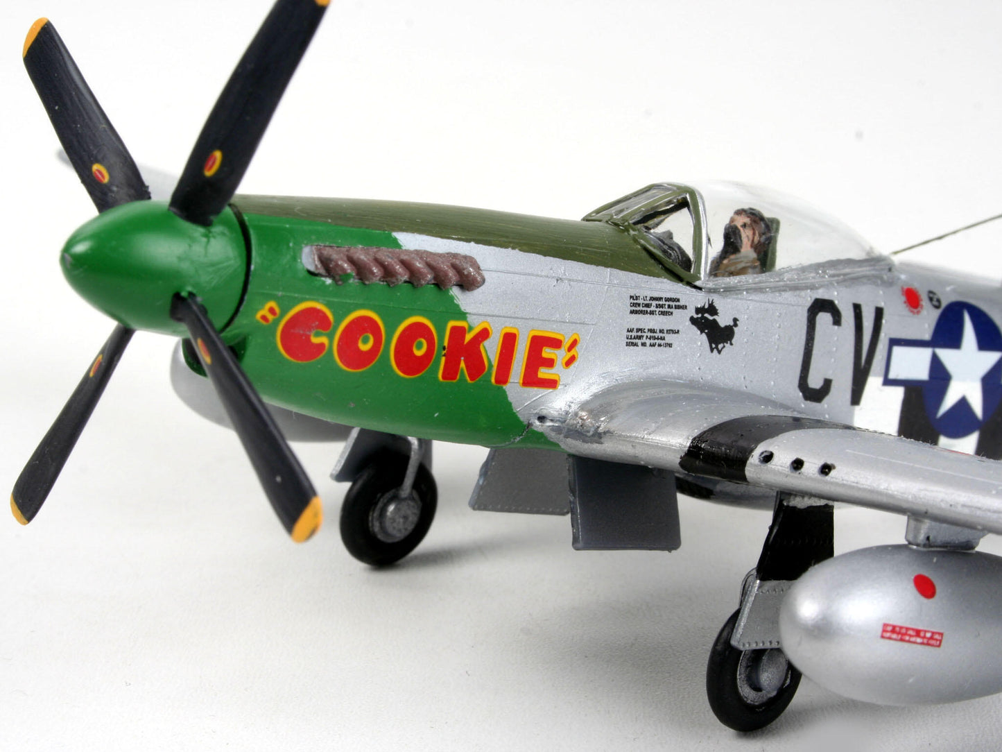 P-51D Mustang Model Kit