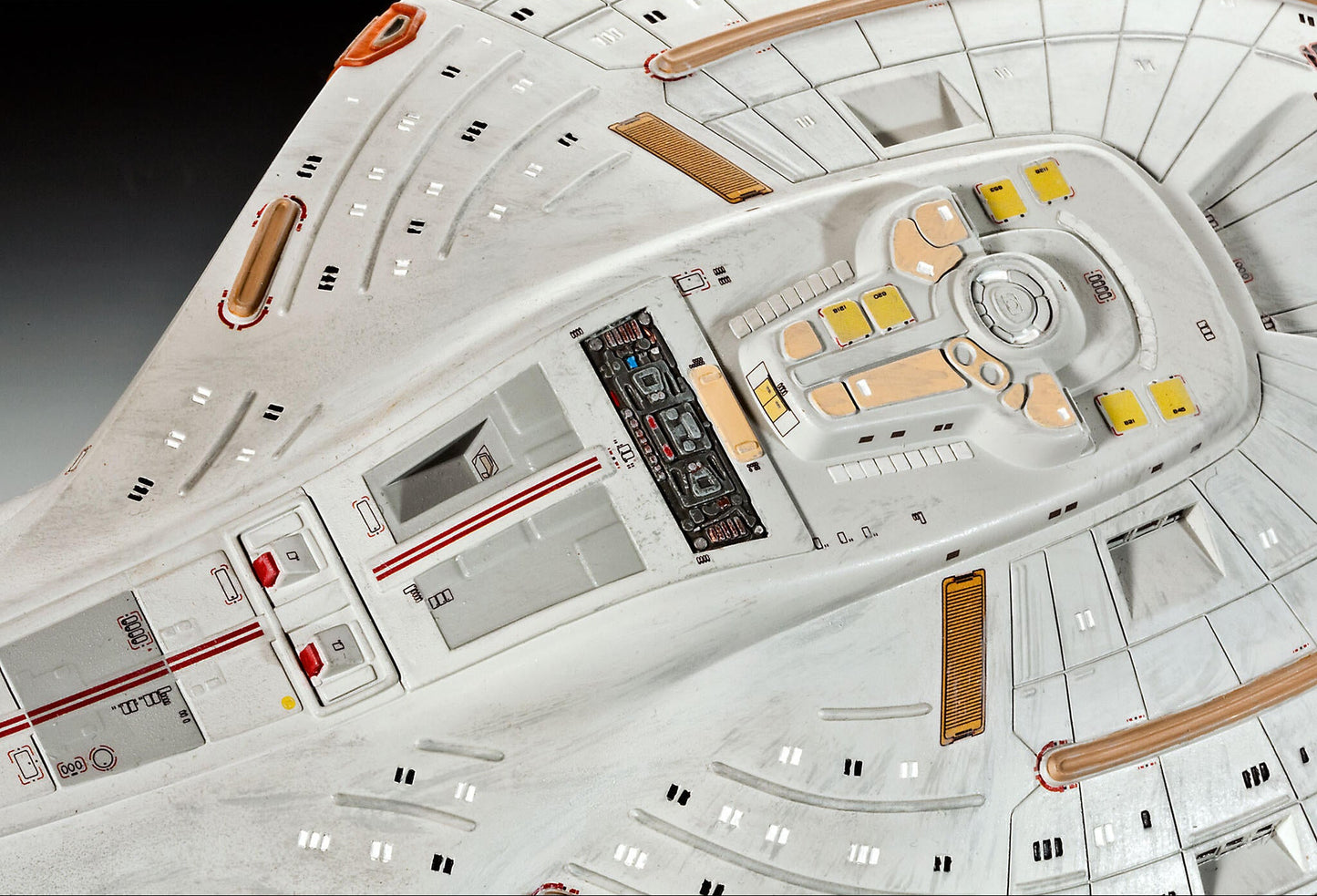 U.S.S. Voyager NCC-74656 (Star Trek: Voyager) model kit