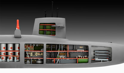 S.S.B. Abraham Lincoln with Interior Model Kit