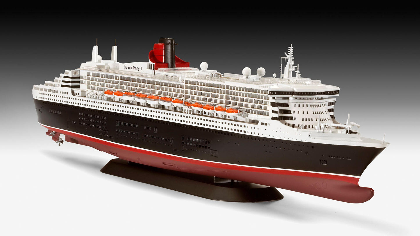 Ocean Liner Queen Mary 2 Model Kit