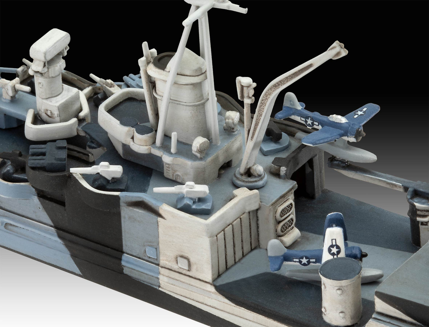 Gift Set Pacific Warriors (USS Fletcher & Indianapolis) Model Kit