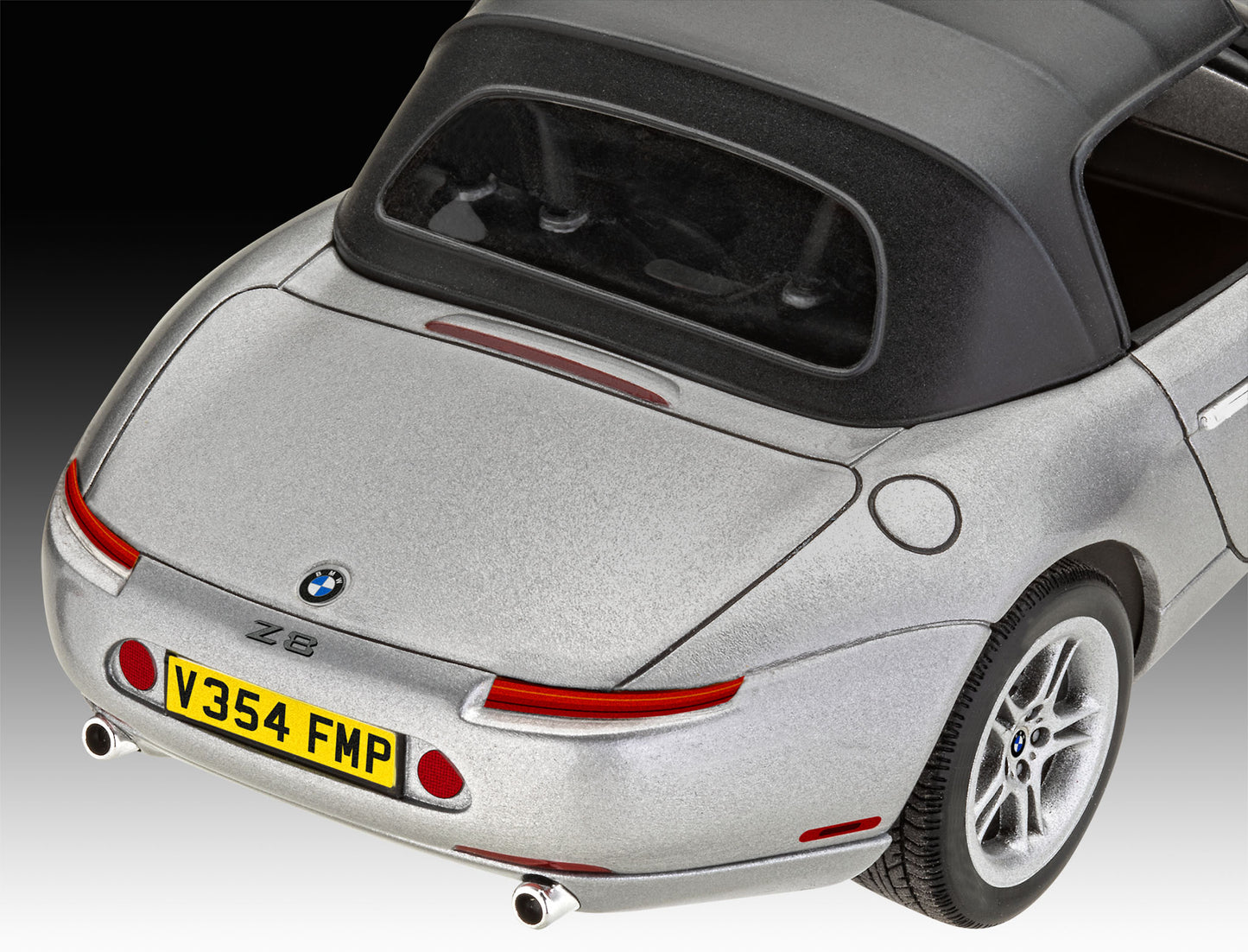 James Bond BMW Z8 Gift Set (1:24 Scale) Kit