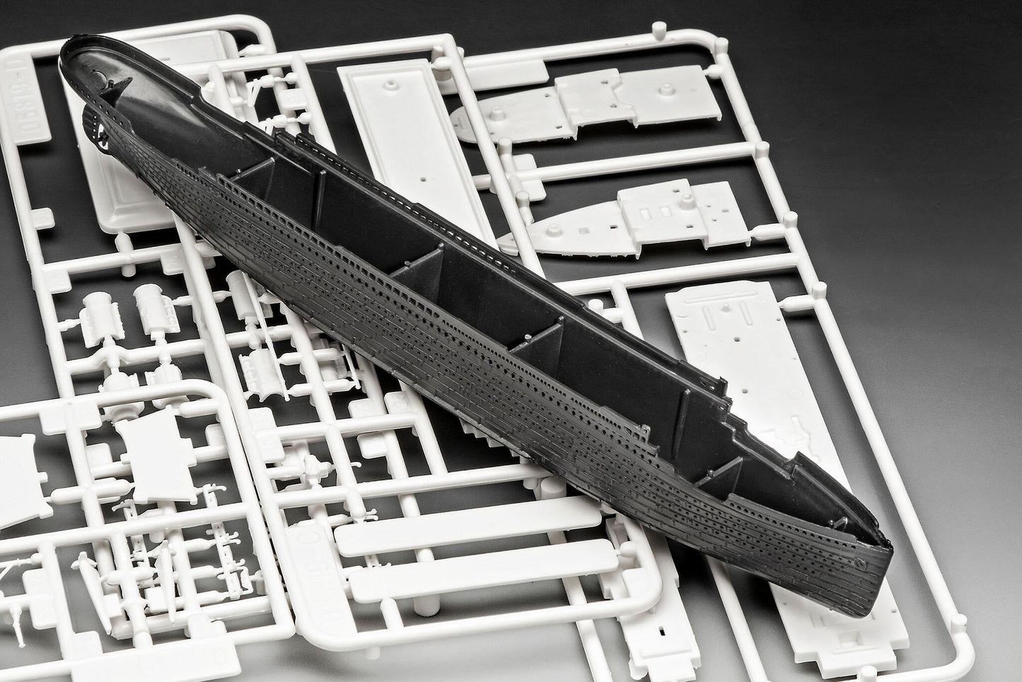 R.M.S. Titanic Model Kit