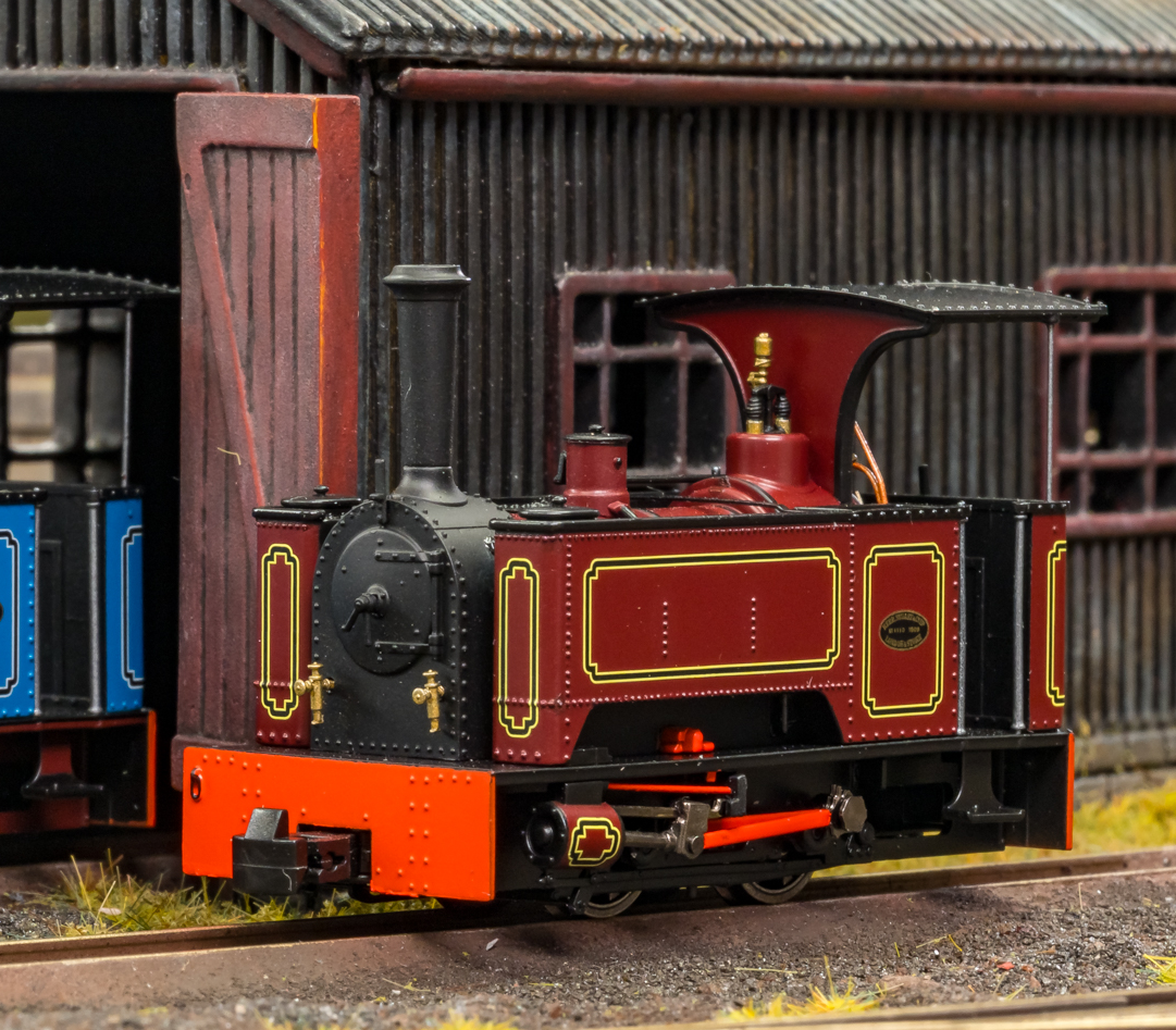 986006 Sirdar Class 0-4-0 Kerr, Stuart & Co. Long-Tank Lined Maroon Steam Locomotive