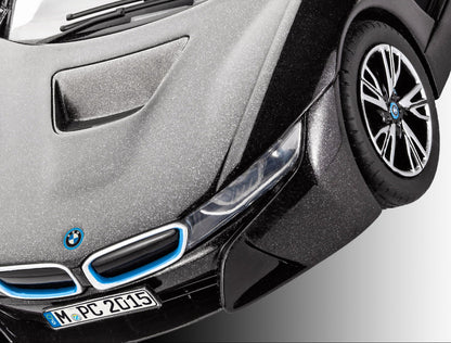 07008 BMW i8 Model Kit