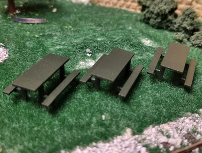 1:76 Scale Picnic Tables (Pack of 3)