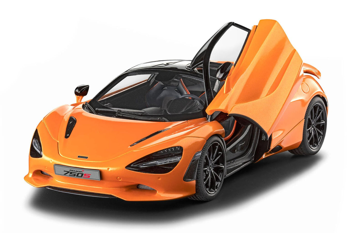 07734 McLaren 750S Model Kit