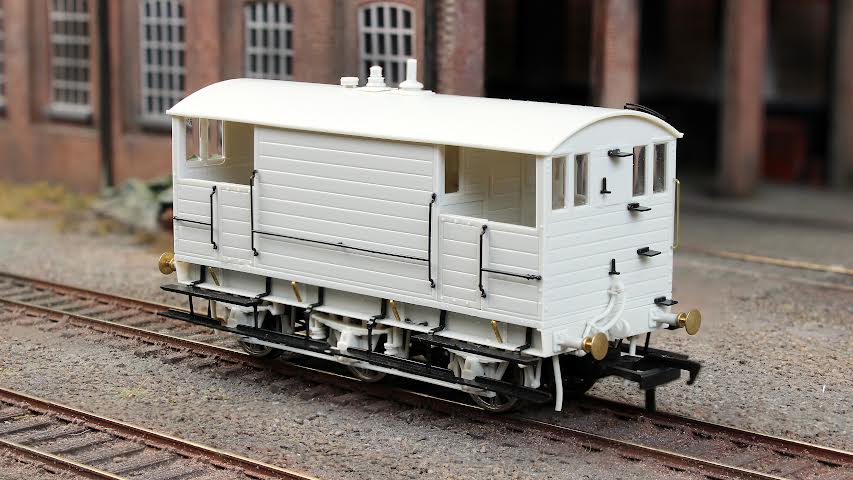 GCR 15T 6w Brake - LNER Bauxite post-1936 No.531772