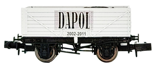 2F-071-135 7 Plank Dapol Logo 2002-2011 - Weathered