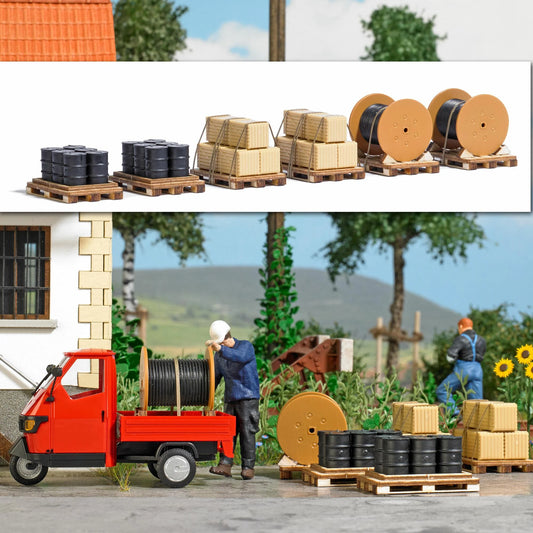 BUS10264 Pallets with cargo