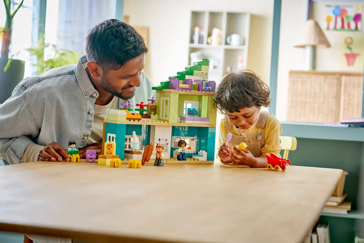 10470 Lego Duplo 3 in 1 Modern Family House with Figures - 10470