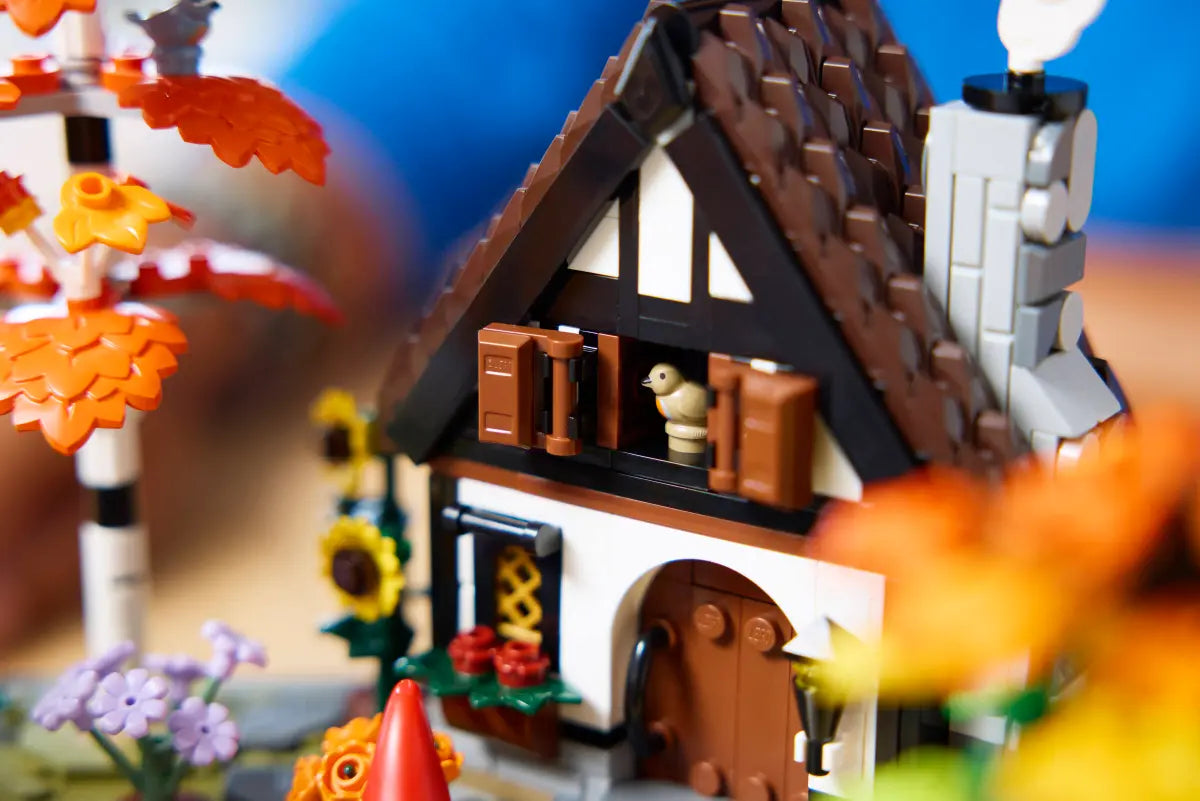 Lego Icons Autumn Cottage Garden - 11372